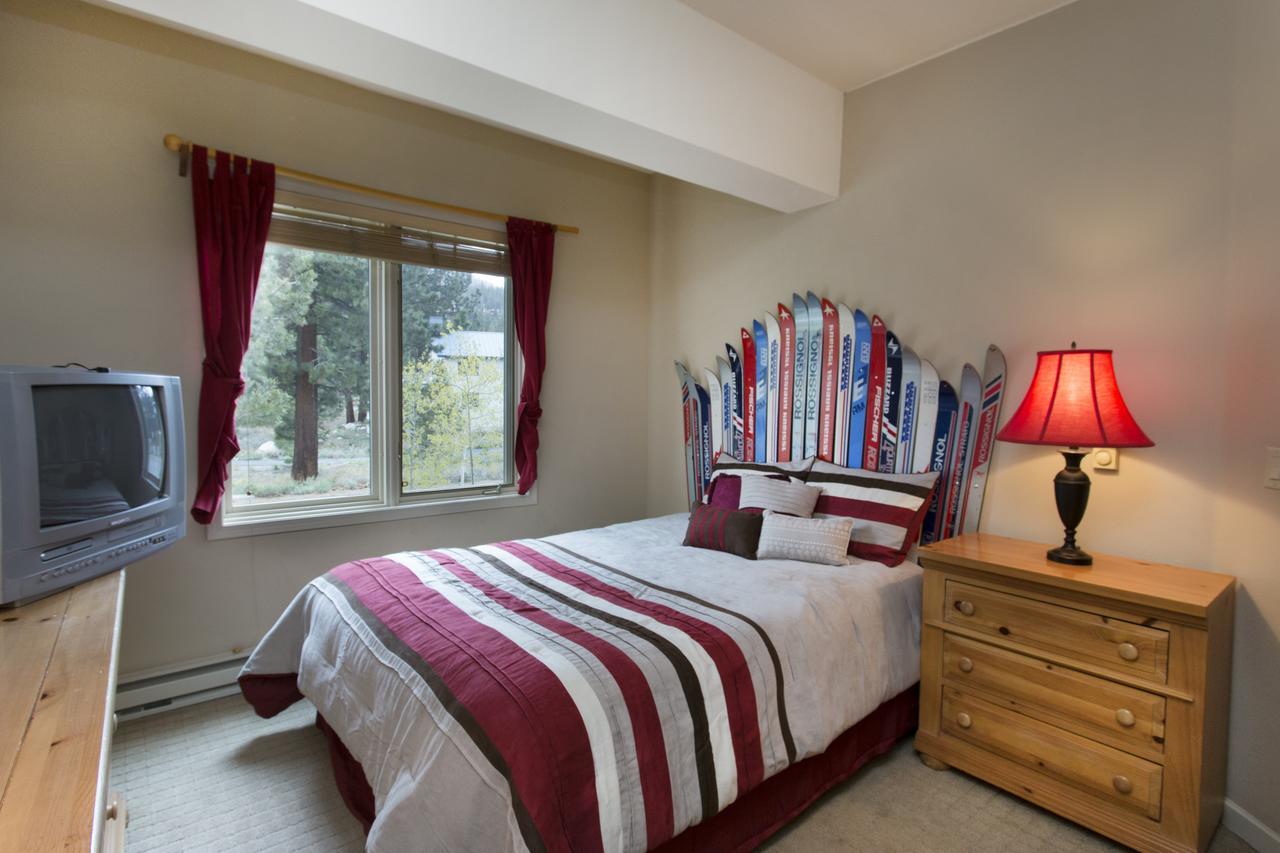 Mammoth Golf Properties By 101 Great Escapes ماموث لاكيس الغرفة الصورة