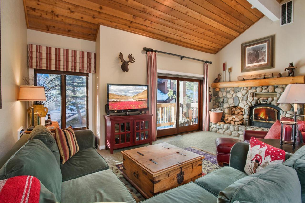 Mammoth Golf Properties By 101 Great Escapes ماموث لاكيس الغرفة الصورة